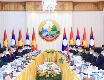Đẩy mạnh triển khai các dự án hợp tác quan trọng Việt - Lào