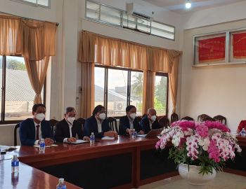 Họp về thủ tục đầu tư cụm công nghiệp và khu nghỉ dưỡng tại Huyện Ba Tri, tỉnh Bến Tre