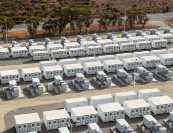 Trung Quốc dẫn đầu mức tăng 29% về triển khai BESS toàn cầu trong tháng 10